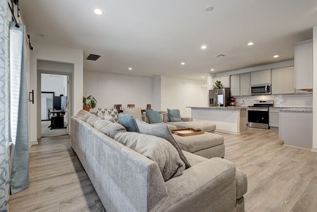Photo - 14701 Travertine Fls Ln