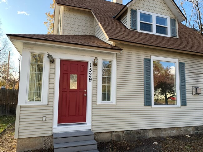 Photo - 1529 S Vermont Ave