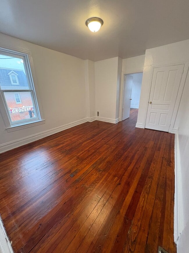 Photo - Spacious 2 Bedroom, 2nd Floor Apartment Near York College-York City SD
