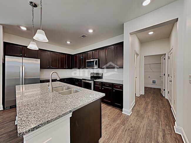 Photo - 5010 Franks Creek Way