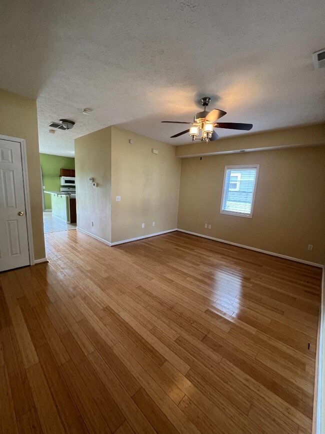 Photo - 2842 Highland Pl