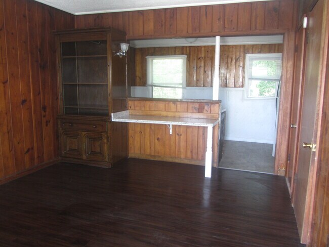 15091 Fort Campbell Blvd