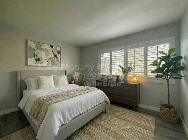 Photo - 345 N Melrose Dr Unit F