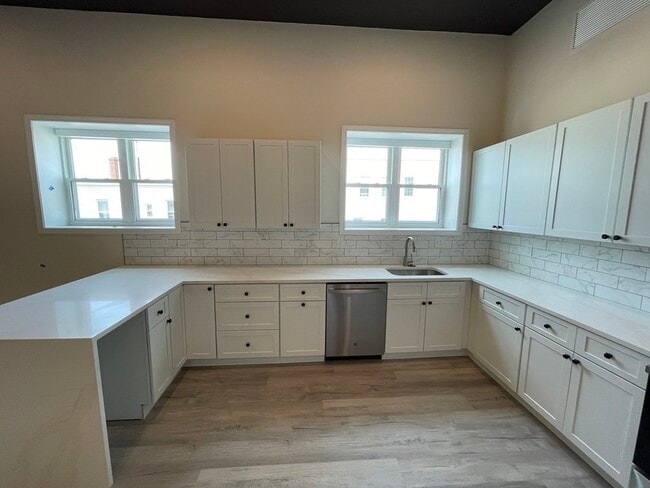 Photo - 449 Central St Unit 1