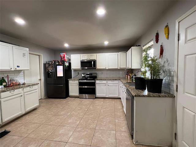 Photo - 2216 Chestnut Dr