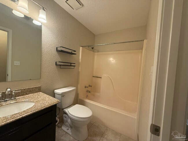 Photo - 321 Forest Hills Dr