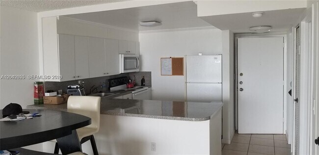 Photo - 13155 Ixora Ct Unit 810