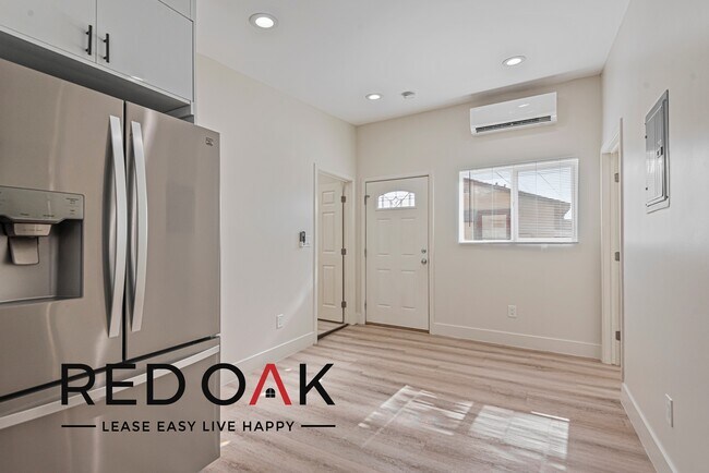 Photo - ~1 Month FREE~ Modern Two Bedroom with Stu... Unit 2667