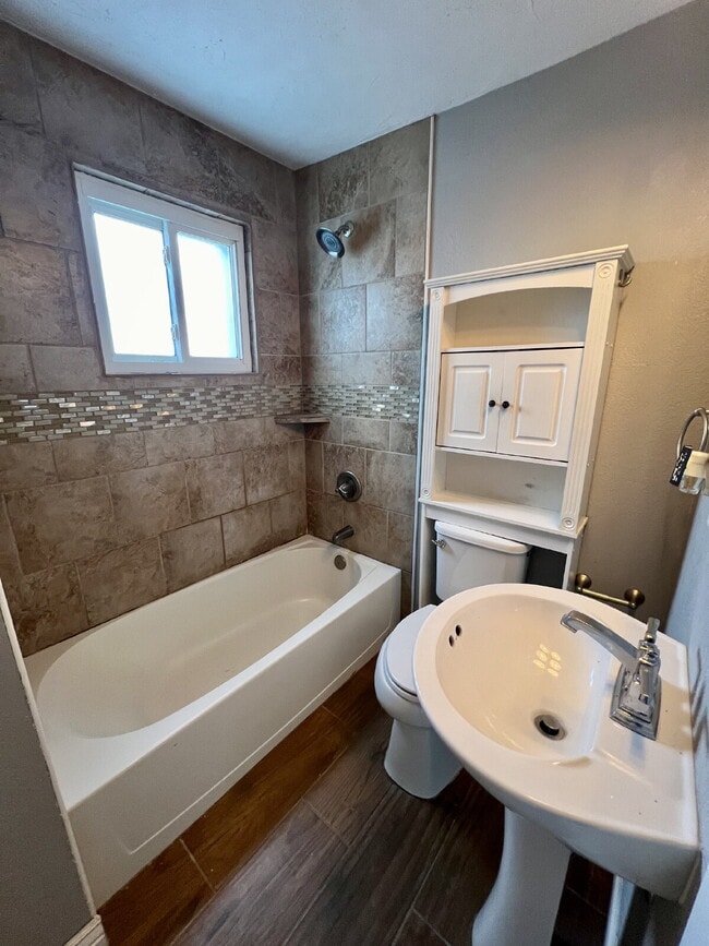 Photo - Cute One Bedroom! Unit A