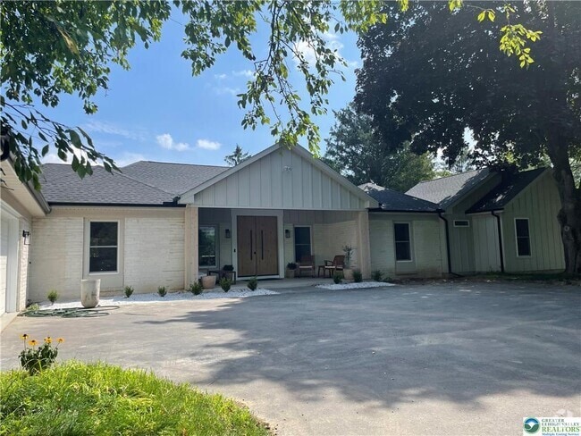 Building Photo - 2260 Nottingham Rd Rental