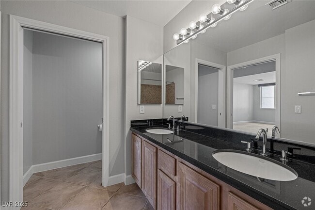 Building Photo - 51 E Agate Ave Unit 304 Rental