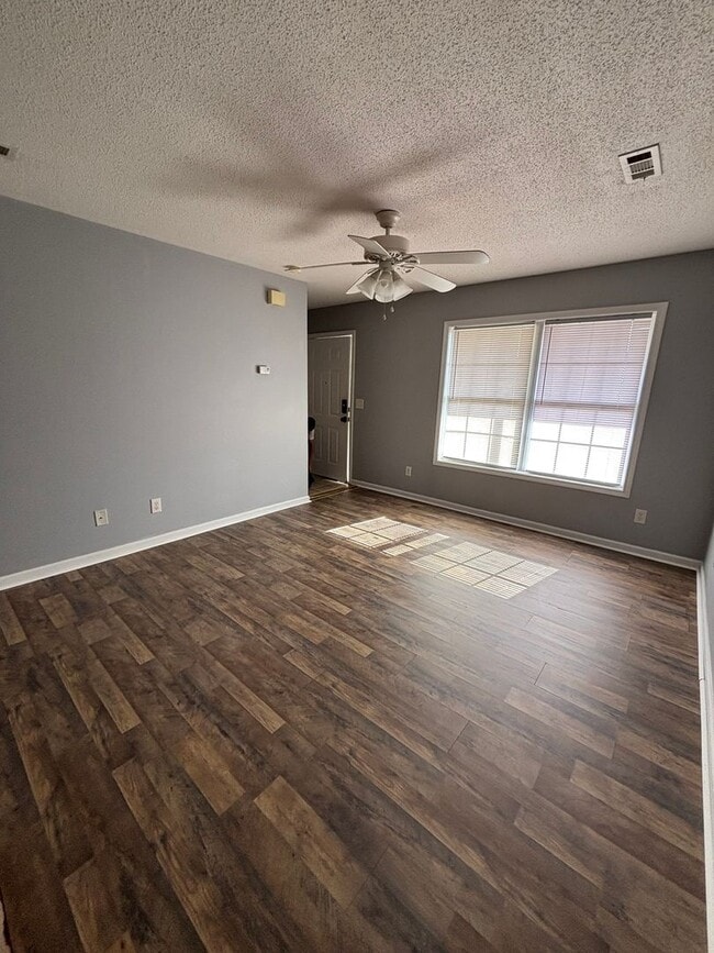 Photo - 216 Springfield Cir Apartamento Unidad 216 Springfield B