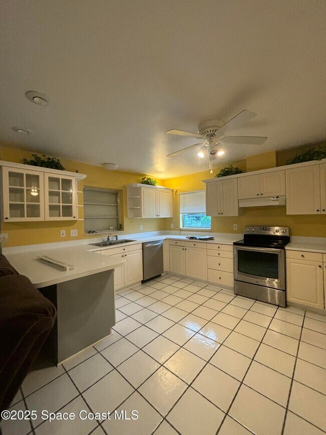 Photo - 2660 Pine St NE