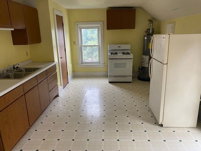 Photo - 915 S 4th Ave Unit #C