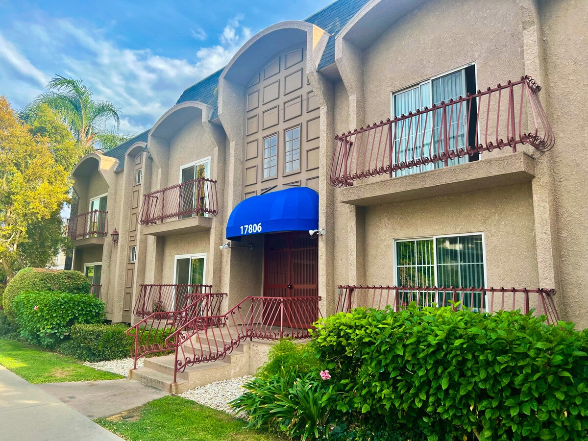 Crown Point Apartments - Crown Point Apartments