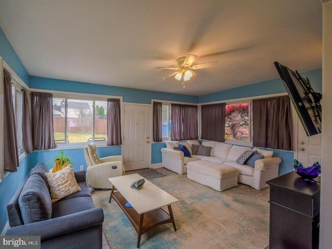 Photo - 217 Bramber Dr