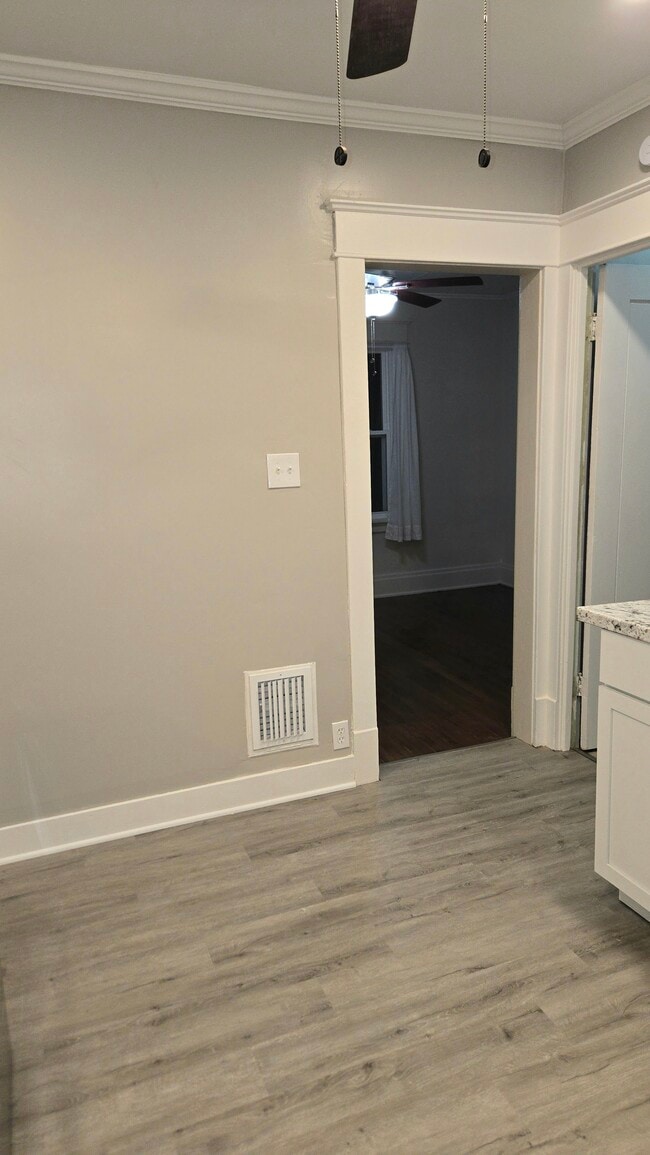 Kitchen - 414 Taunton Pl Unit Lower