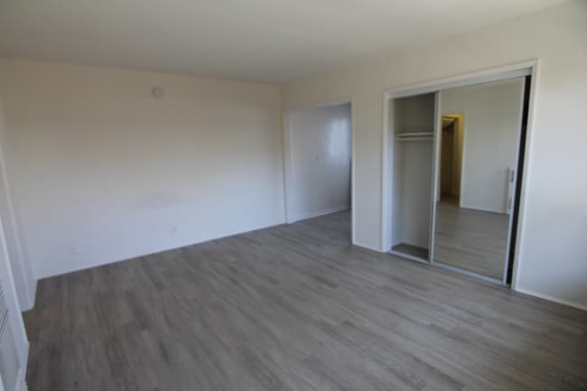 Photo - 1210 N Berendo St Unit 4