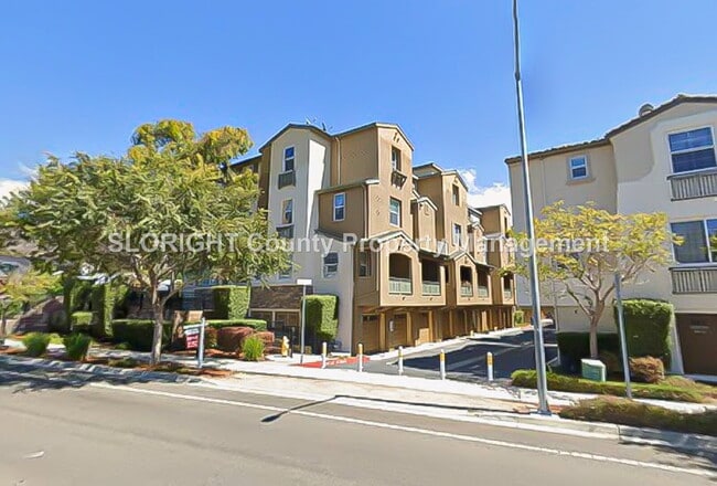 Building Photo - AVAILABLE FEBRUARY - Spacious San Luis Obispo Condo with Two-Car Garage - 2 Bed / 2.5 Bath