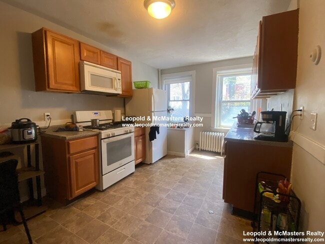Photo - 220 South St Unit 2