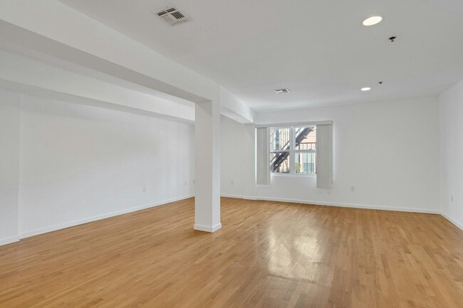 Photo - 6410 Madison St Unit Apt 1