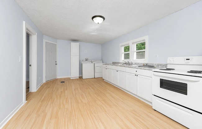Photo - 1044 Muskegon Ave NW