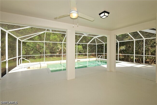 32 Heritage Way