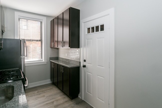 Photo - 710 W Brompton Unidad 12