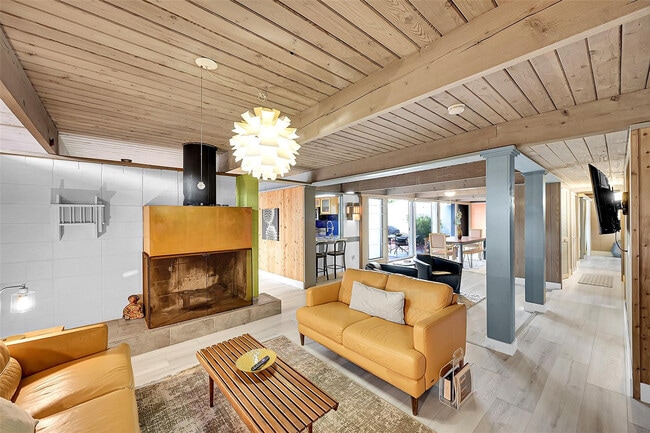 Photo - 234 Pine Ave