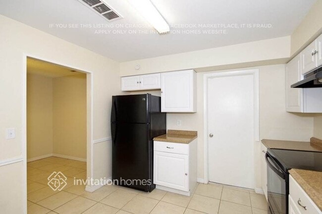 600 W Sunrise Dr