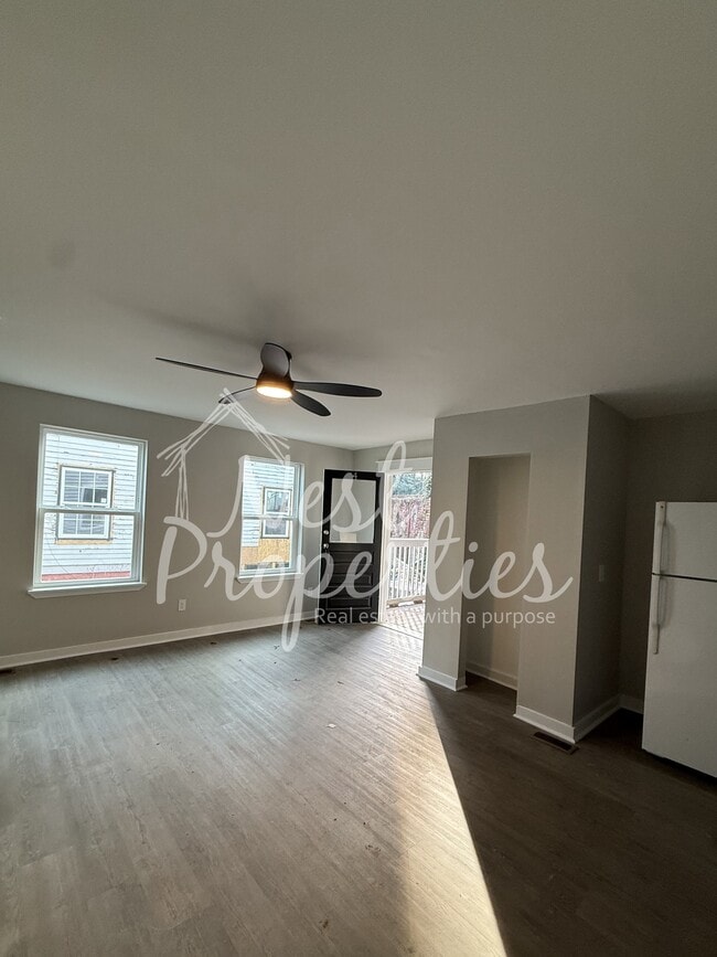 Photo - 233 E Cambridge Ave