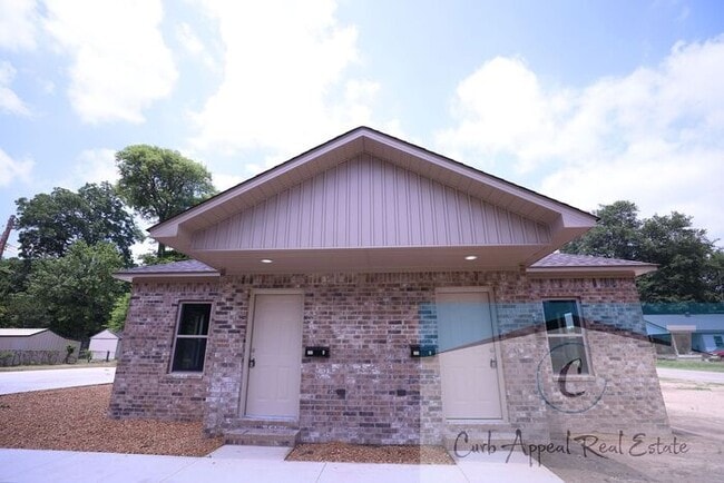 Photo - Luxury 2 bed, 1 bath duplex - new construc...
