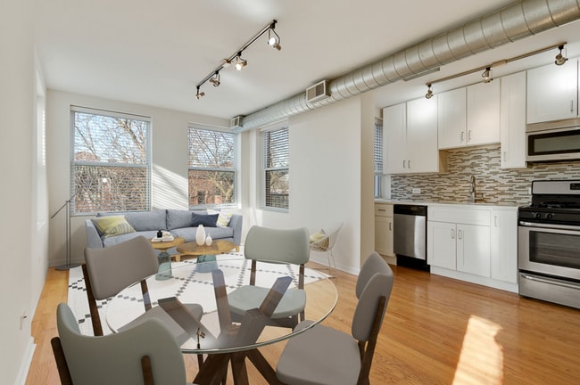 Photo - 2512 W Leland Ave Unit 2520-C01