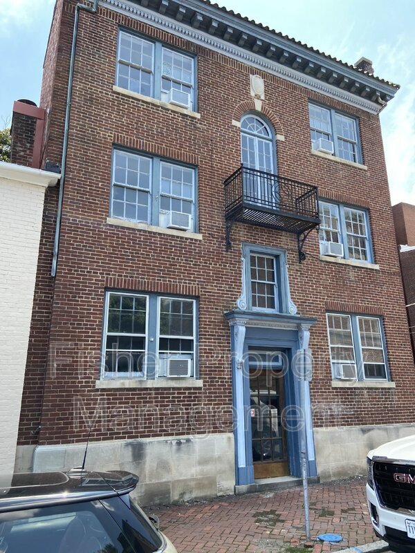 Photo - 111 N Foushee St Unidad 1