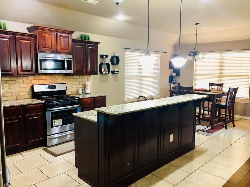 Photo - 2800 SW Calm Ridge Rd