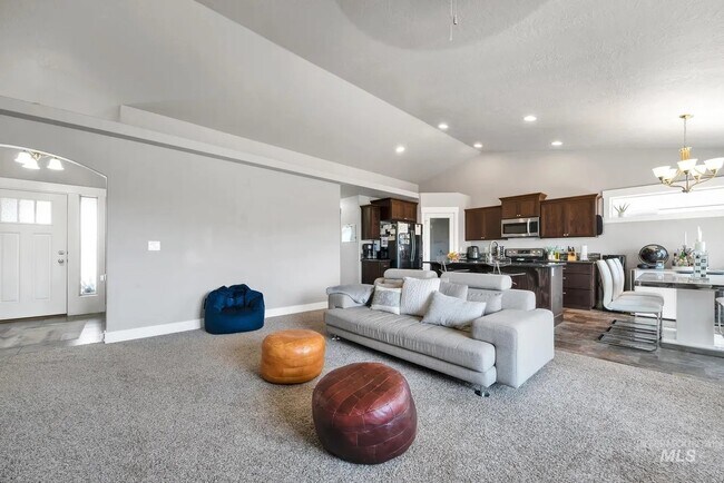 Photo - 1025 SW Bonnie St