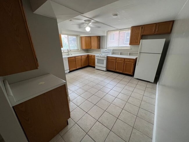 Photo - Gorgeous 2 Bedroom home close to Sloan's Lake and Downtown!