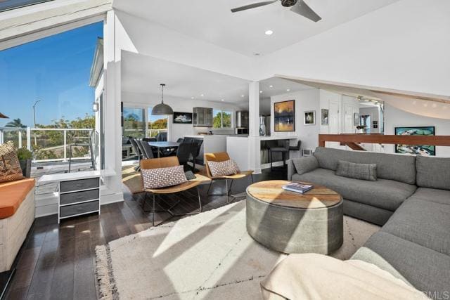 Photo - 328 Shoemaker Ct