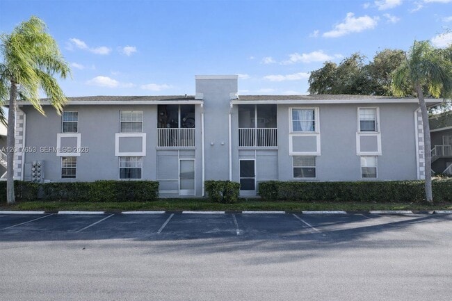 Photo - 464 NE 210th Cir Terrace Unit 204