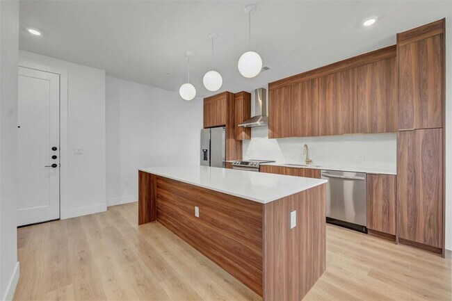 Photo - 1701 Simond Ave Ave Unit 411