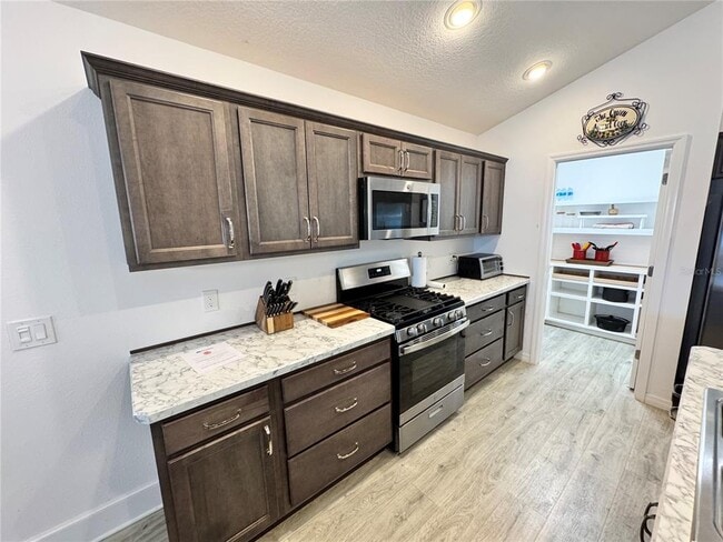 Photo - 5822 Roudell Wy