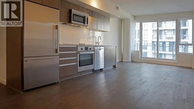 1009 Harwood St Unit 903
