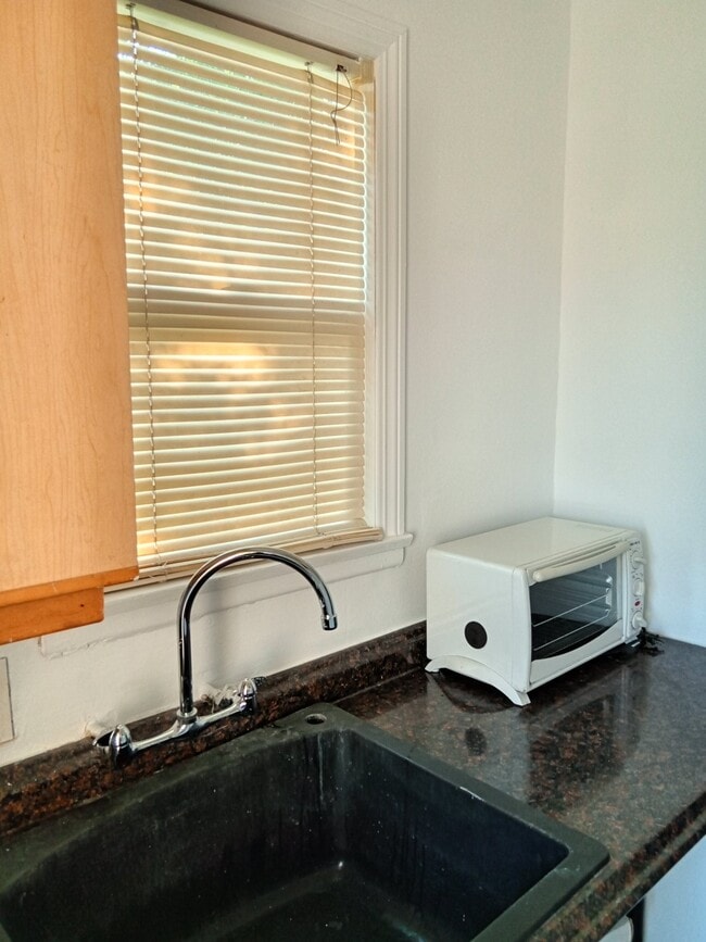 Photo - 138 N Marcile Ave