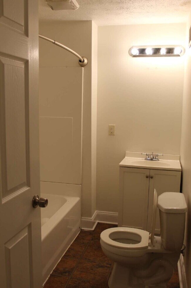 Photo - 1505 Sedgwick St