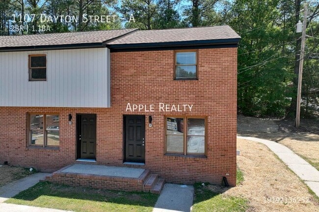 Building Photo - 1107 Dayton St Unit A