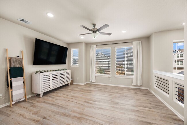 Building Photo - 15850 Black Grouse Dr