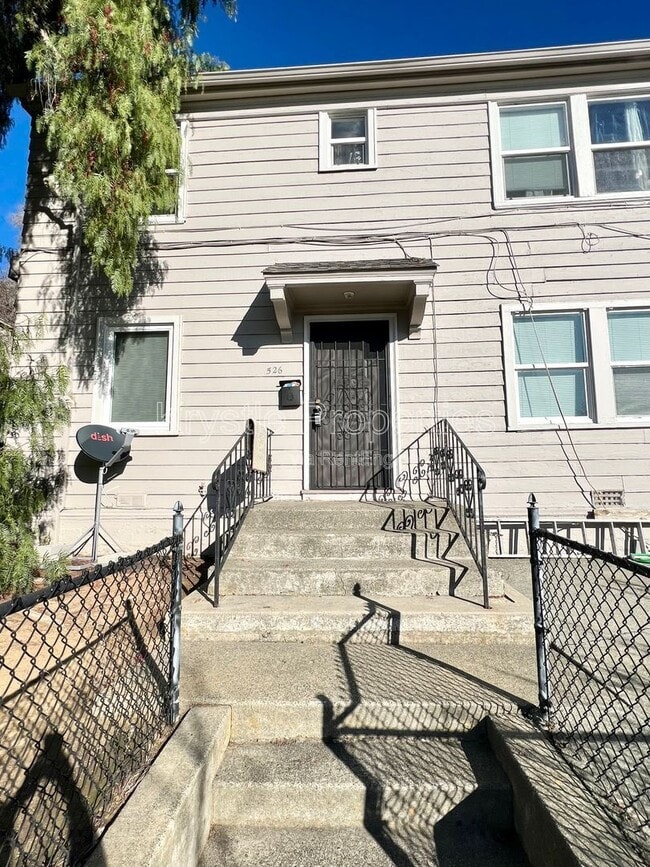 Photo - 526 Wilson Ave