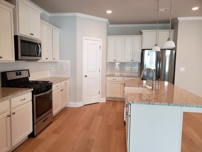 Photo - 5192 Parkwood Dr