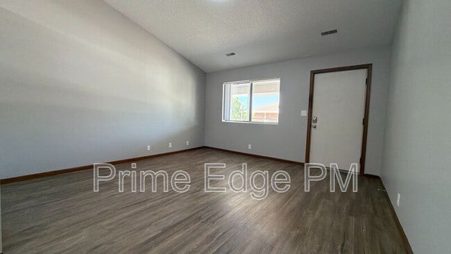 Photo - 4621 Prescott Ave