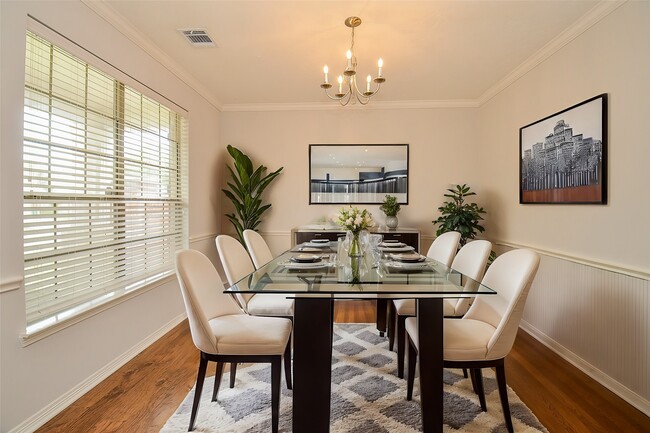 Photo - 3911 Fallsbrook Ct